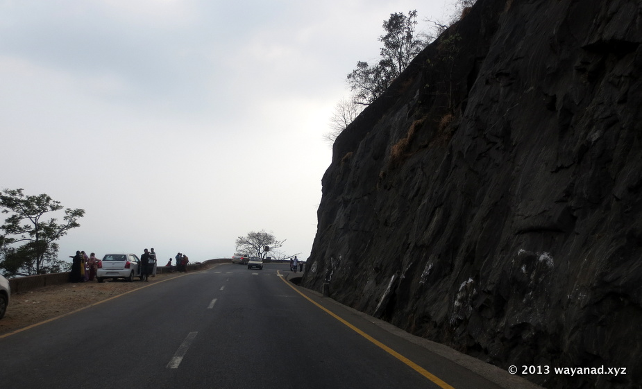 NH212 at Thamarassery. The the end of hairpin bends at the Thamarassery Ghat marks the border between Calicut and Wayanad districts.